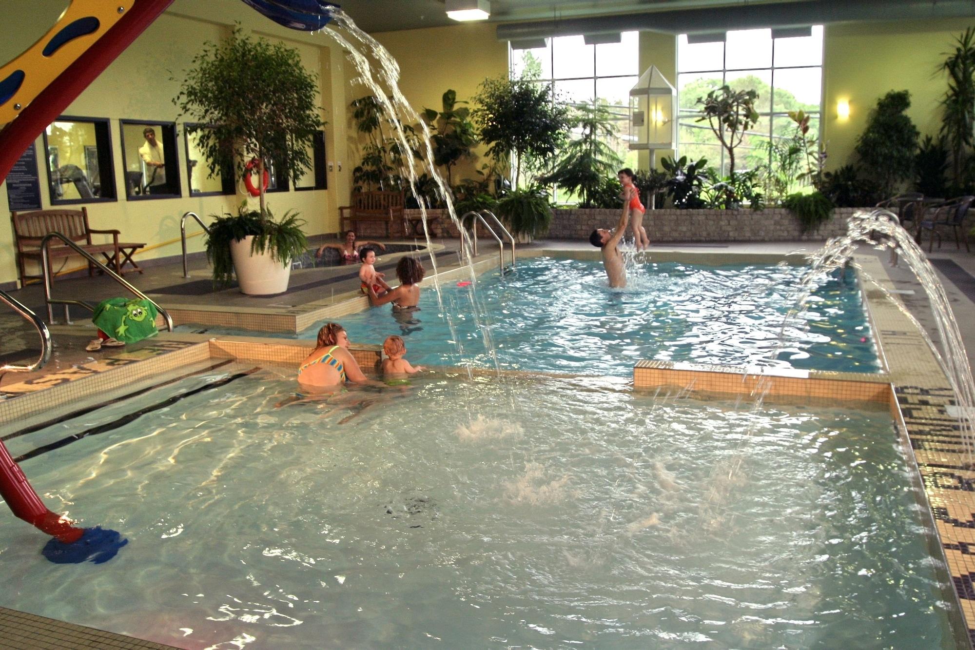 Days Inn By Wyndham Lévis Eksteriør bilde