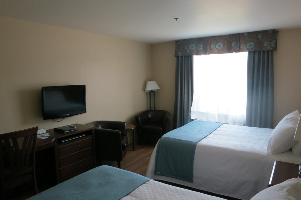 Days Inn By Wyndham Lévis Eksteriør bilde