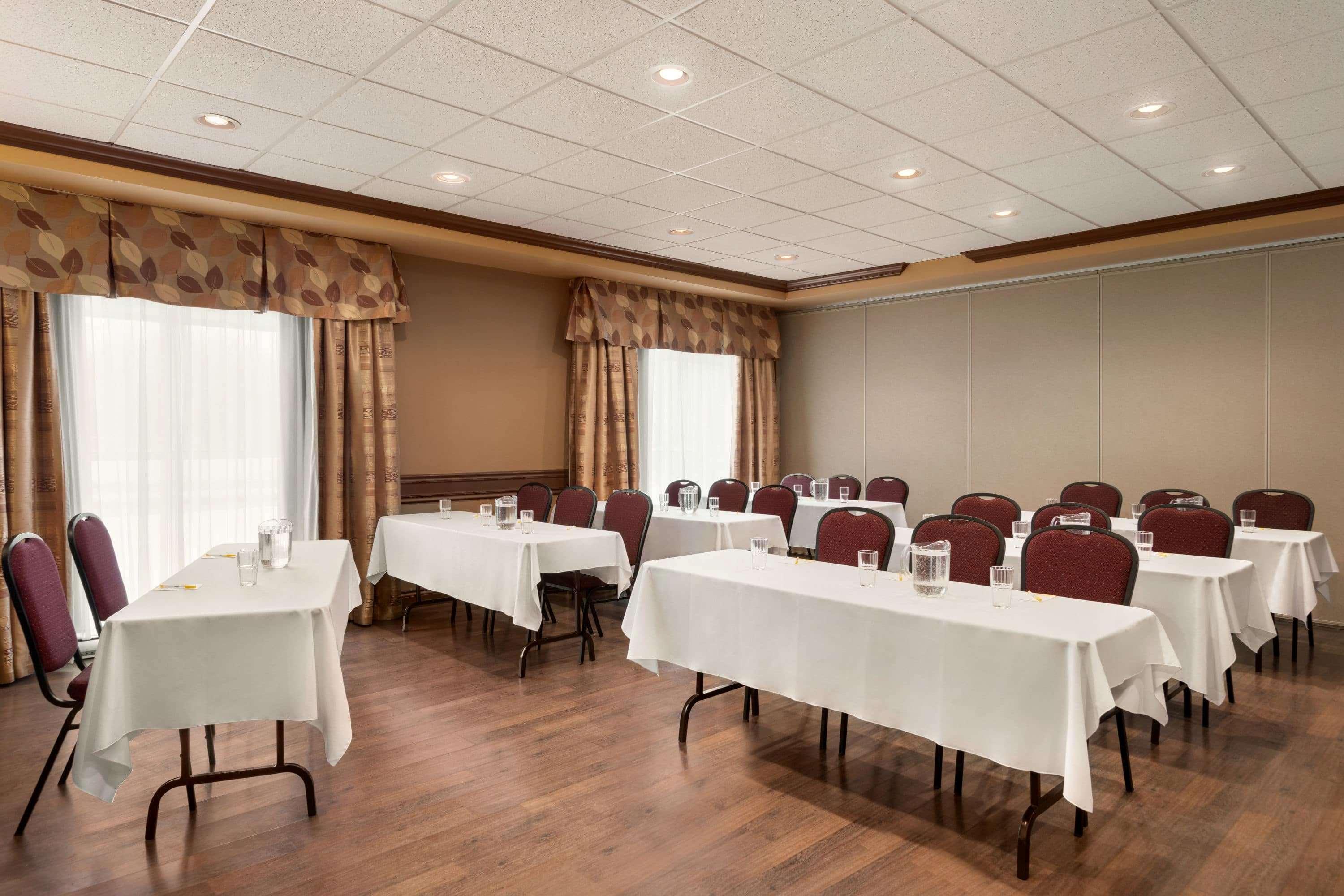 Days Inn By Wyndham Lévis Eksteriør bilde