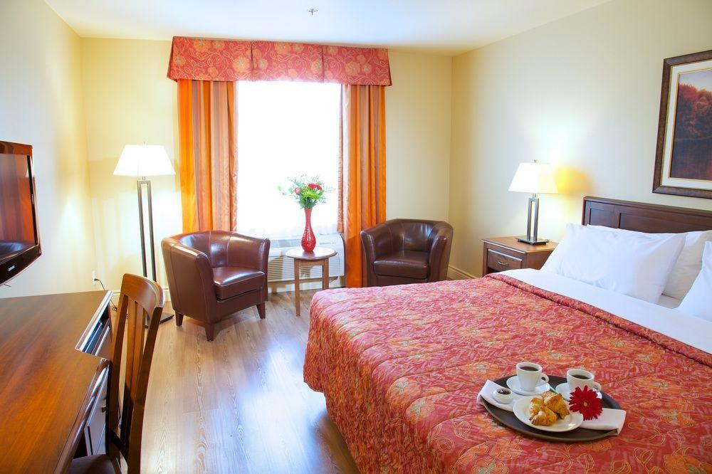 Days Inn By Wyndham Lévis Eksteriør bilde